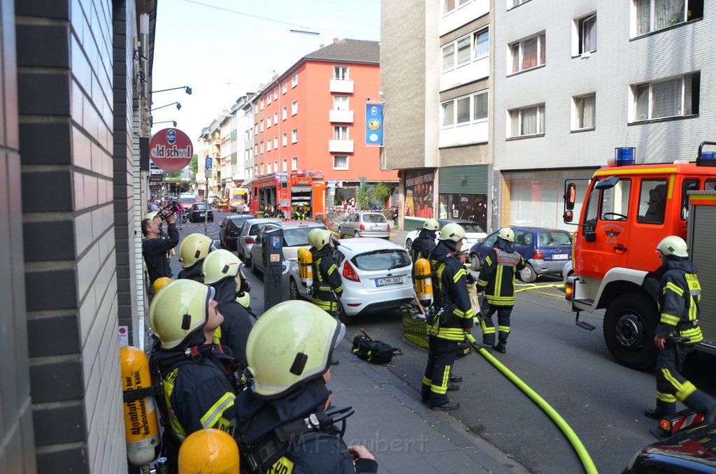 Feuer 2 Y Koeln Altstadt Kyffhaeuserstr P020.JPG - Miklos Laubert